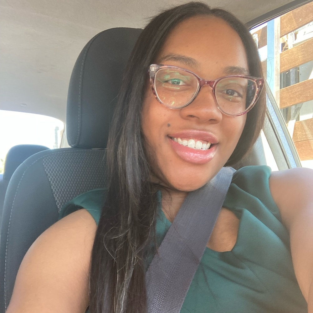 Meet your Posher, Jamicia